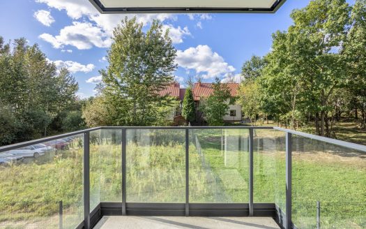 Duże, dwupoziomowe mieszkanie do własnej aranżacji