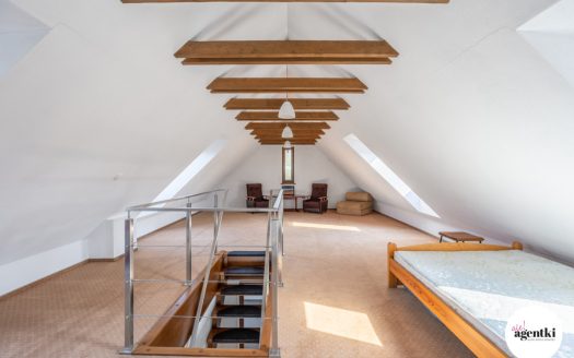 Dom wolnostojący w sercu natury, Parpary