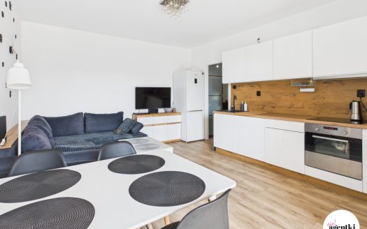 Funkcjonalne mieszkanie z dużym balkonem 