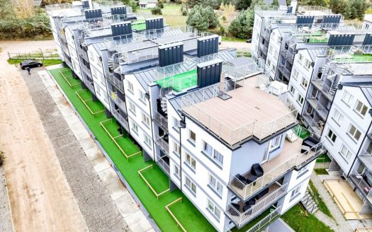 Dwupoziomowy apartament nad morzem, przy samym przy lesie