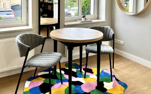 Klimatyczne, 2-pokojowe mieszkanie w kamienicy