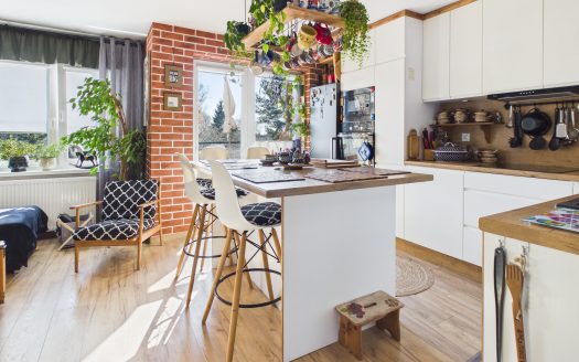 Dom z dużym potencjałem, 7 pokoi, blisko morza!