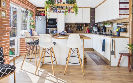 Dom z dużym potencjałem, 7 pokoi, blisko morza!